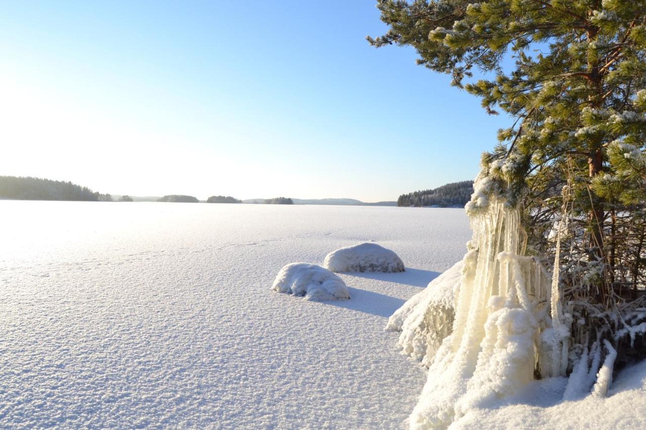 Вілла Suvituuli | Paajoen Vuokramoekit Himos Екстер'єр фото