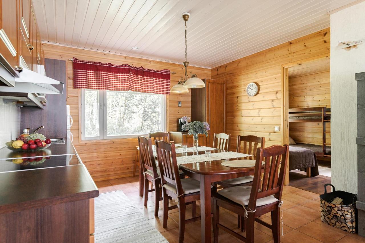 Вілла Suvituuli | Paajoen Vuokramoekit Himos Екстер'єр фото